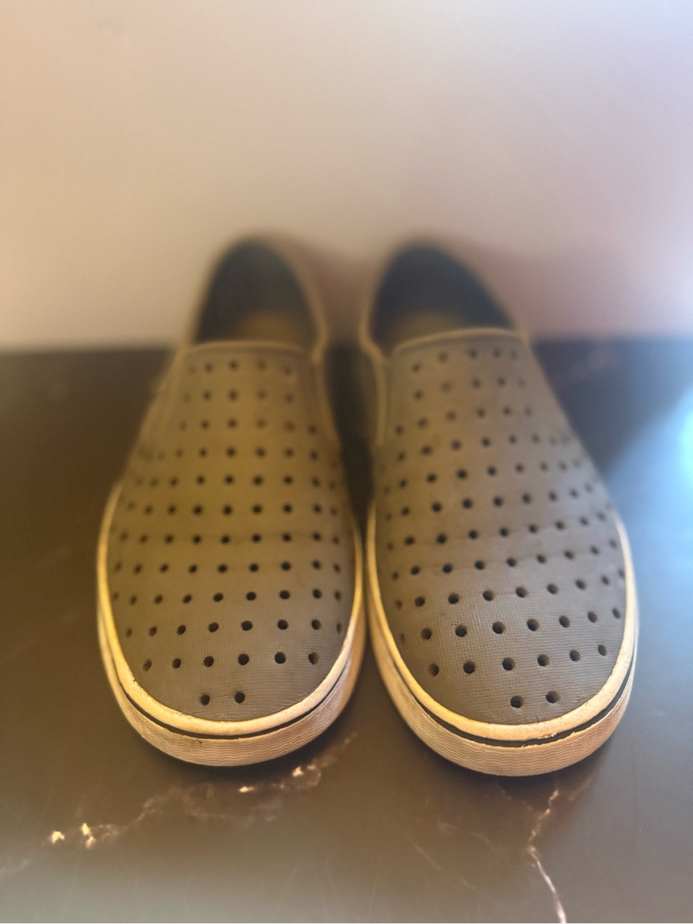 Native miles, gray - Picture 2 of 5